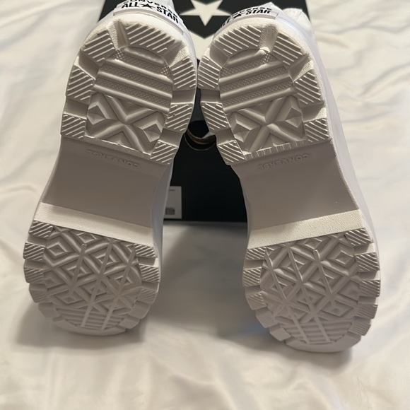 New inbox, Converse white lug, Sole sneakers size 8 - Picture 4 of 4